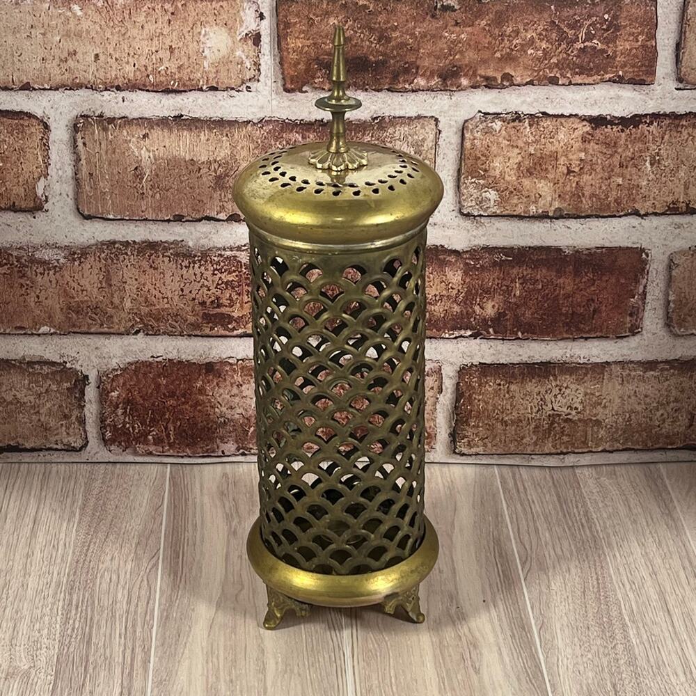 Beautiful Vintage Brass Arabic Lantern Pillar Candle Holder With Lattice Detail - Picture 3 of 9